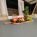 Апартаменти Christina Boutique *
