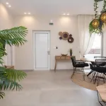 Christina Boutique Апартаменти Кос