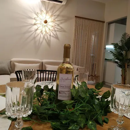 Christina Boutique İstanköy