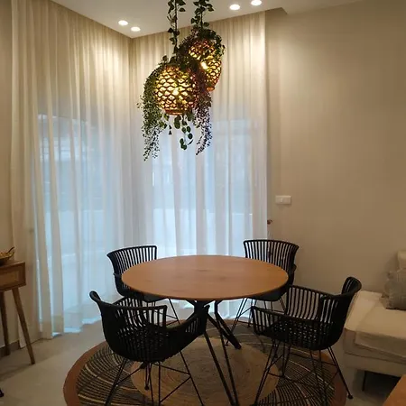 Daire Christina Boutique *