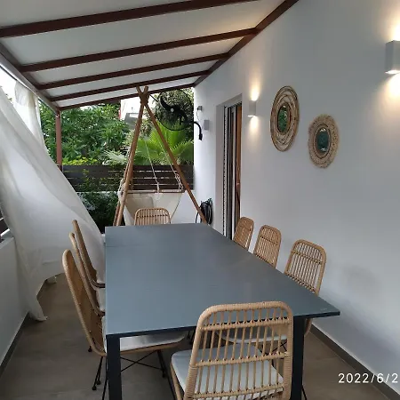 Daire Christina Boutique *